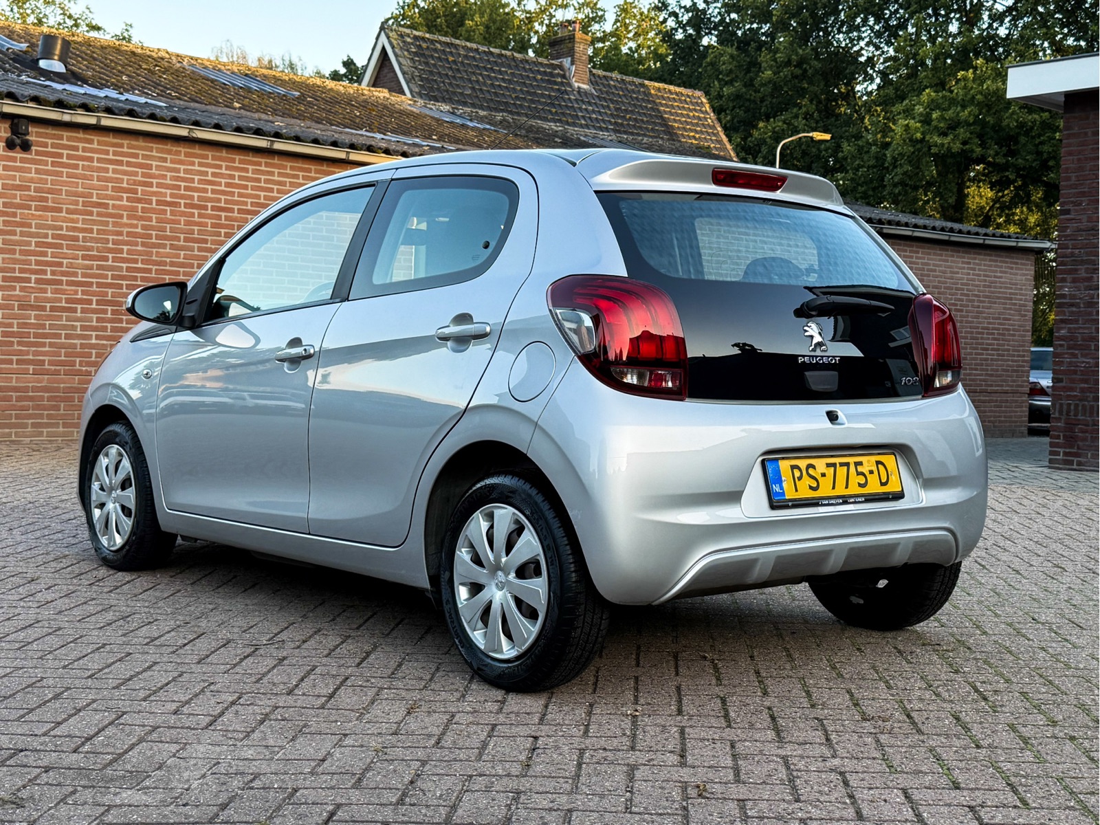Peugeot 108 1.0 e-VTi Active, foto 3