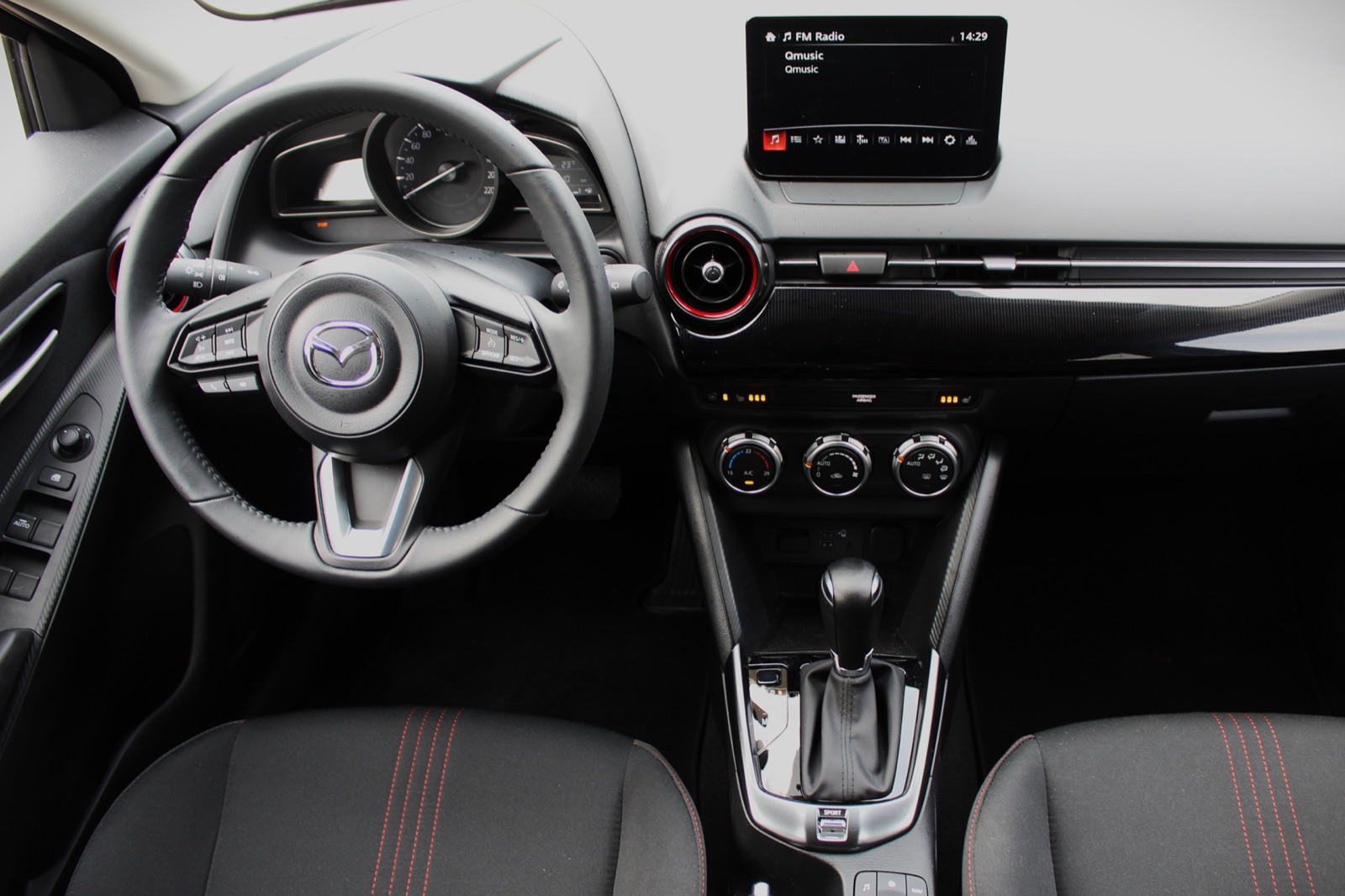 Mazda 2 1.5 SkyActiv-G 90 Homura, foto 4