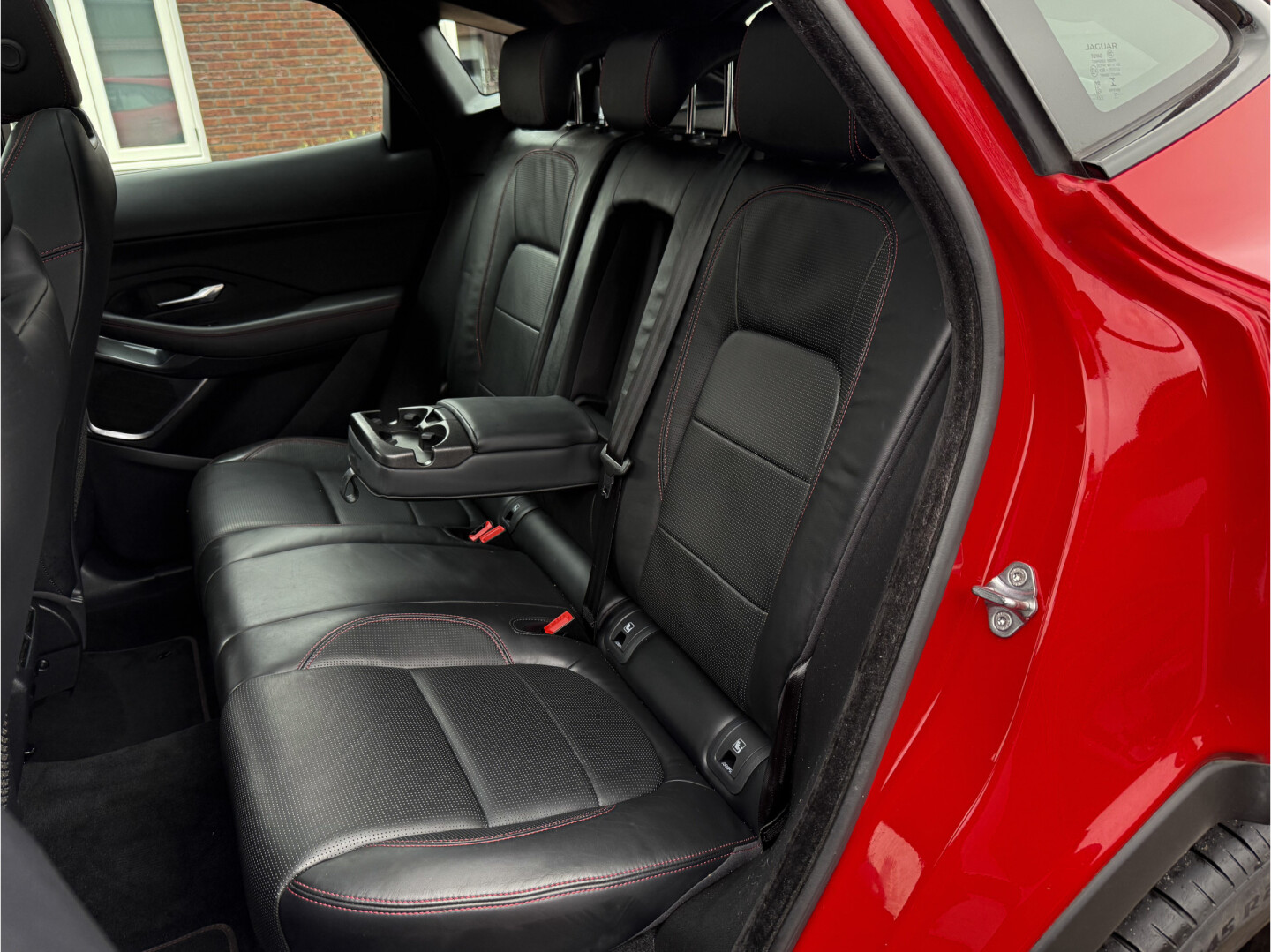 Jaguar E-PACE 2.0 P250 AWD First Edition Black Pack, foto 18