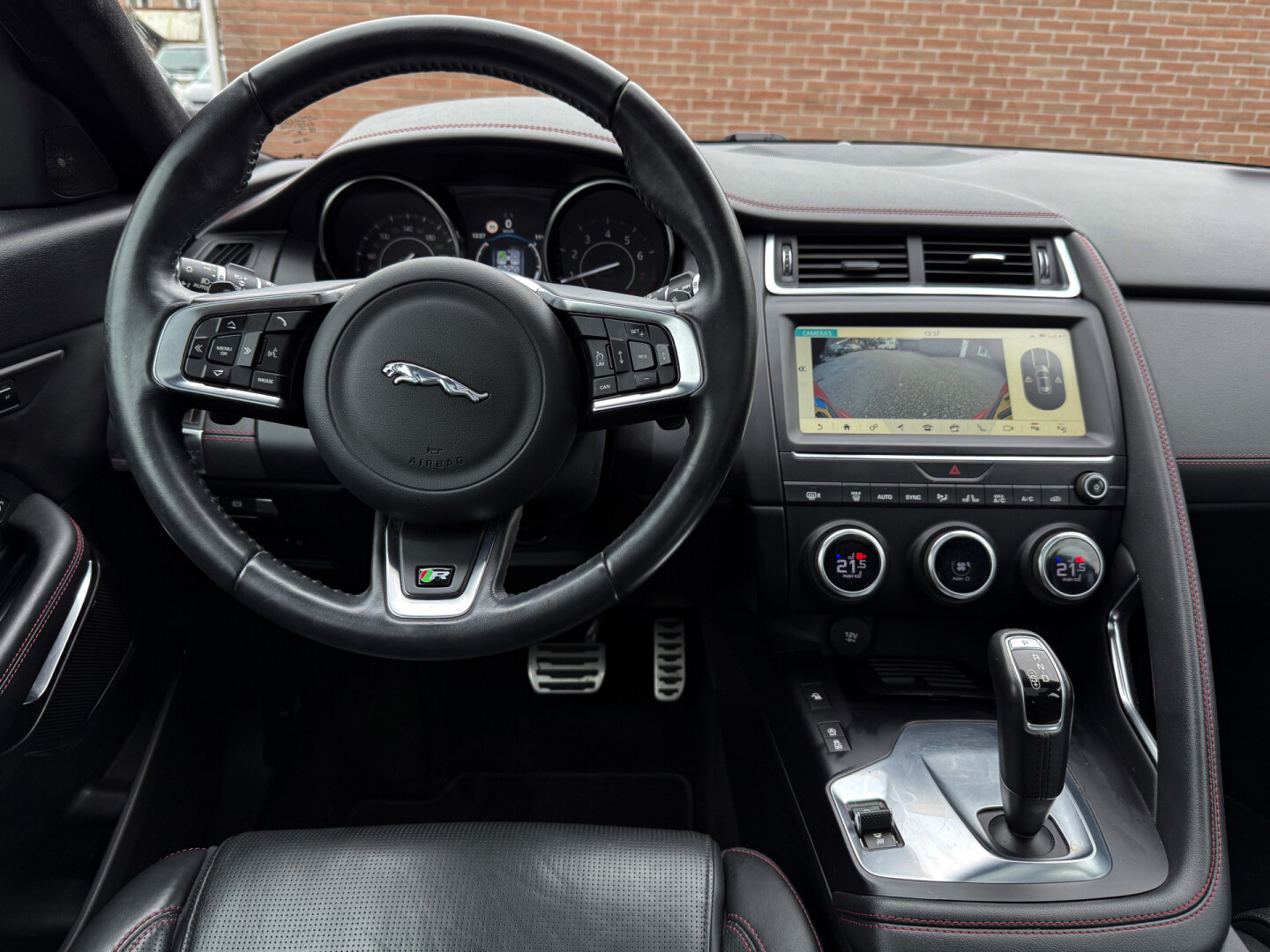 Jaguar E-PACE 2.0 P250 AWD First Edition Black Pack, foto 10
