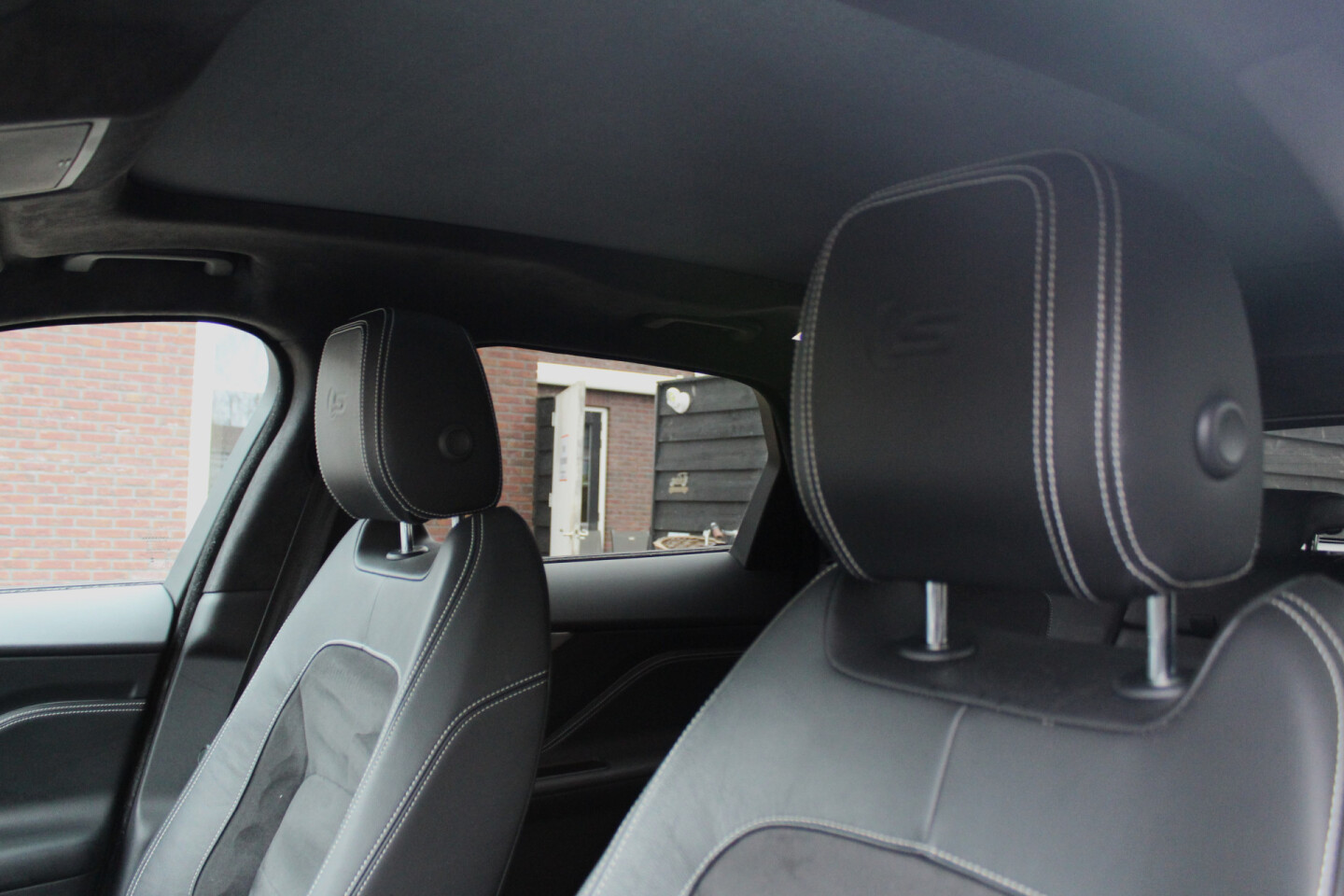 Jaguar F-PACE 3.0 S/C S Sport First Edition AWD, foto 15
