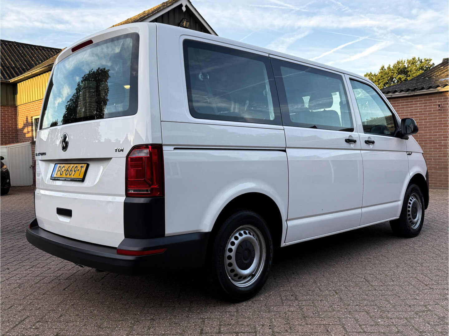 Volkswagen Transporter Kombi 2.0 TDI L1H1, foto 18